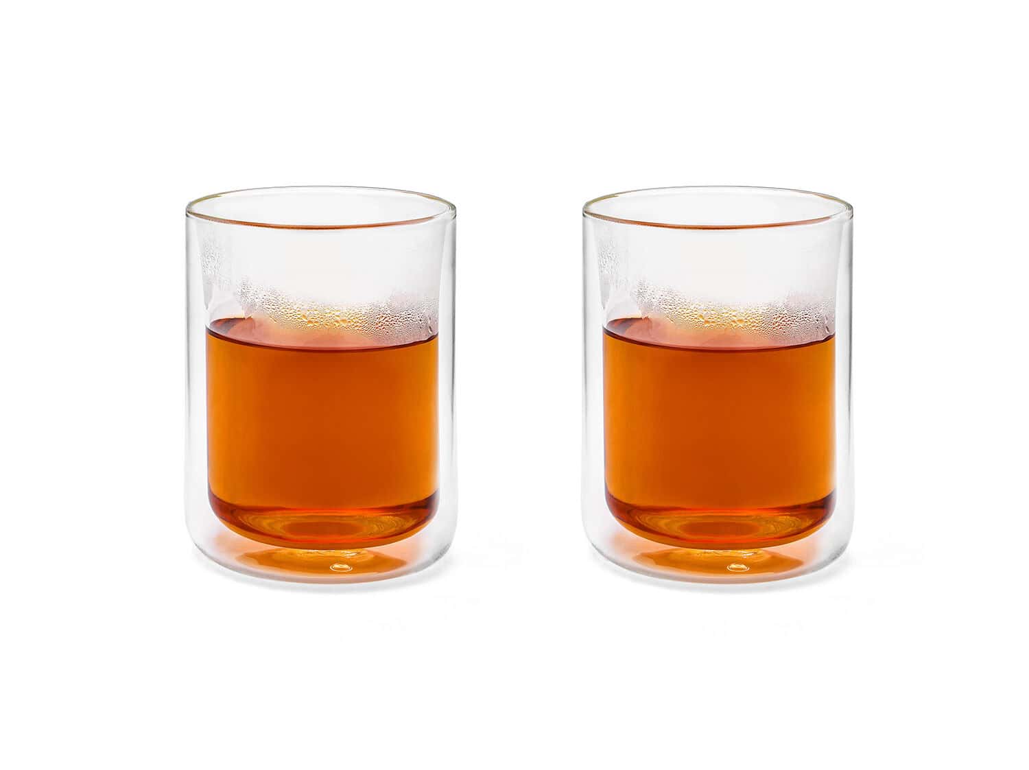 Klassieke whiskey in dubbel glas, stilvolle presentatie, geschikt voor de Heeren van 17 evenementen.