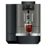 Luxe Jura espressomachine voor professionele koffiecreaties, perfect voor horeca en catering.