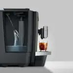 Snel en efficiënt koffiezetapparaat met koudwaterlocatie, perfect voor verse koude koffie en ijsjesbeat.