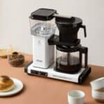 Moccamaster KBG Select Matt White in de keuken